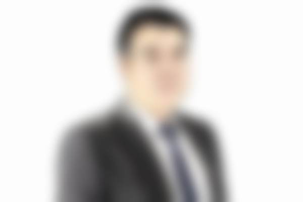 西安市彭元的眼科项目收费适合大众吗?