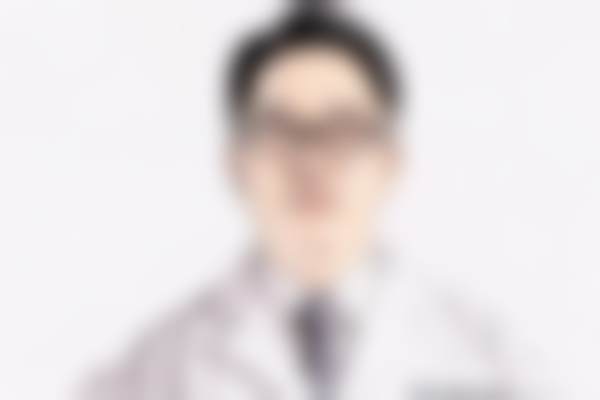 中山大学附属第一医院的何花医生所在科室的实力如何?